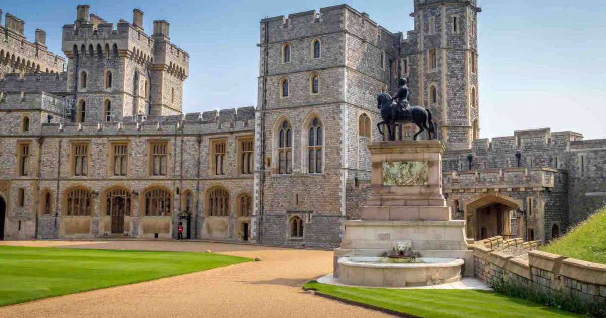 Guided Executive Tour to Windsor Castle from London